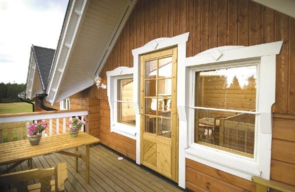 Guest House Haapaniemen Hirsikartano Иисалми Экстерьер фото