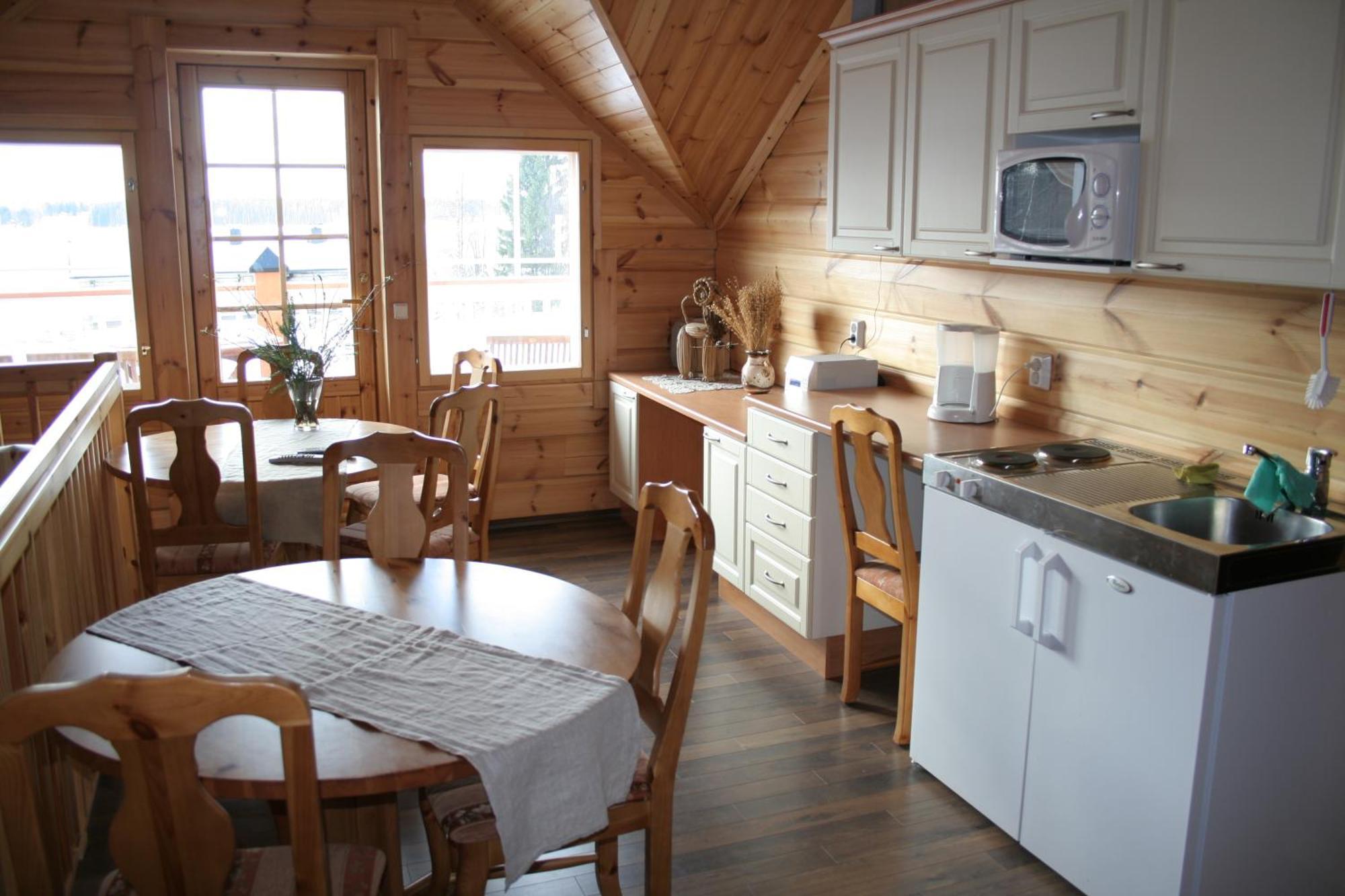 Guest House Haapaniemen Hirsikartano Иисалми Экстерьер фото